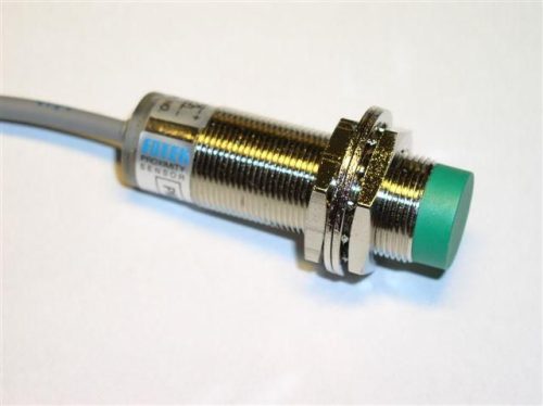 Czujnik indukcyjny PM18-08PB-S